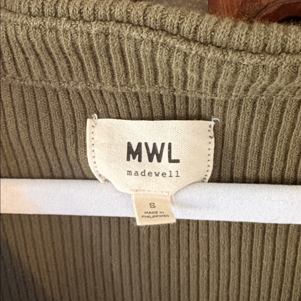 Madewell Olive Ribbed Button-Front Tank - Picture 5 of 6
